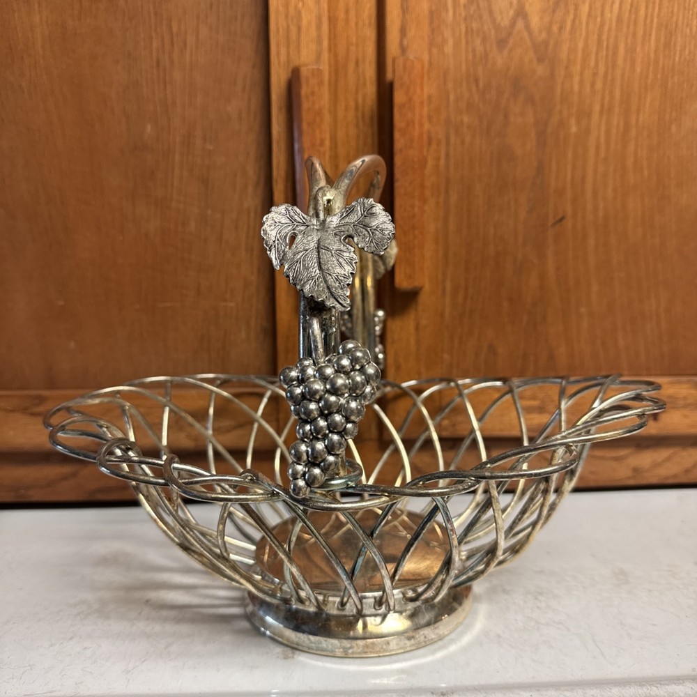 Godinger Silver Art Co. Silverplate Grape Design Handled Oval Fruit Basket & Box