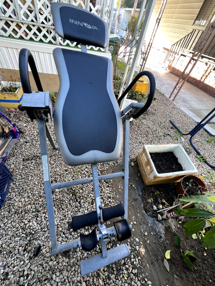 Innova inversion table