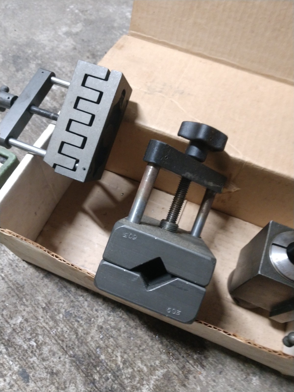 SRD Service Precision Grinding Drill Bit Sharpener and extras