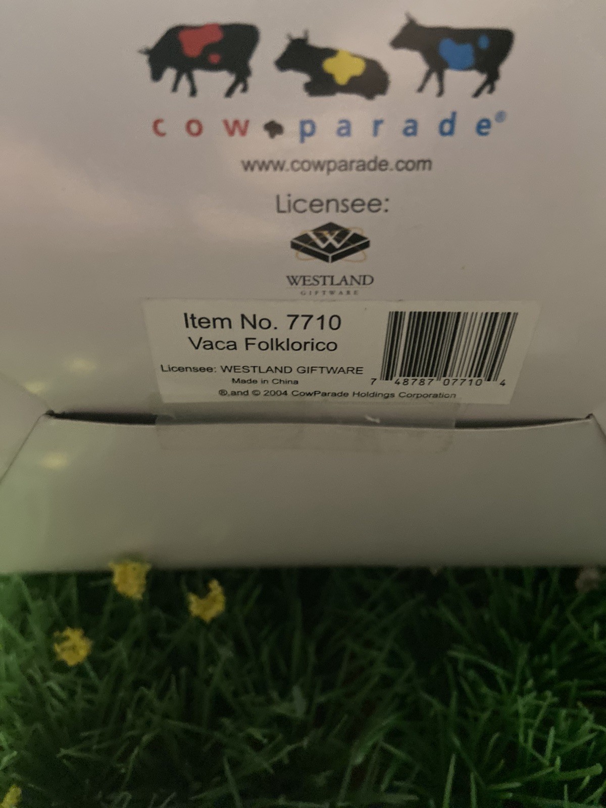 Cow Parade Vaca Folklorico 2004 Complete w/ Box & Tag Item #7710