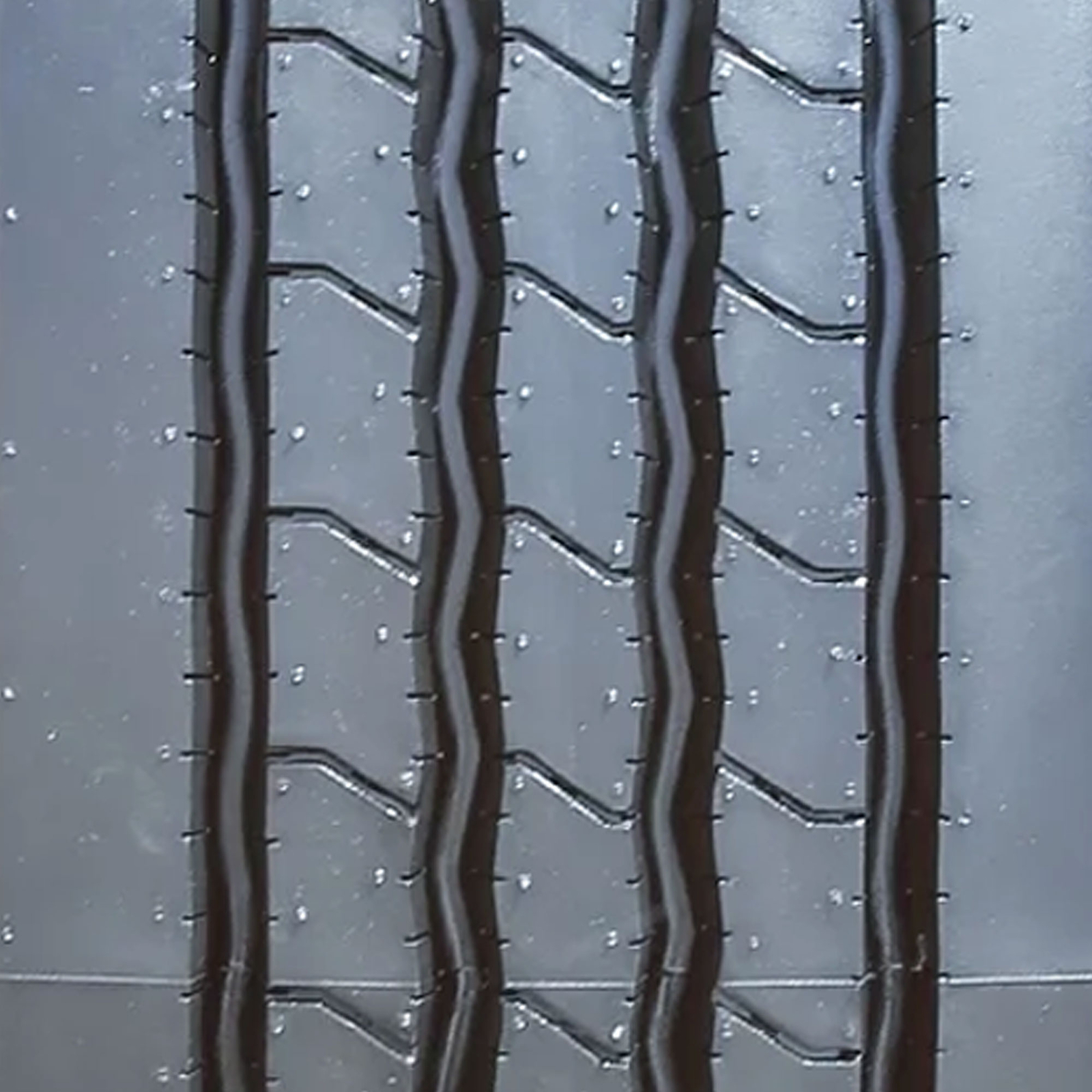 4 New Green Max Gar202 - 245/70r19.5 Tires 24570195 245 70 19.5