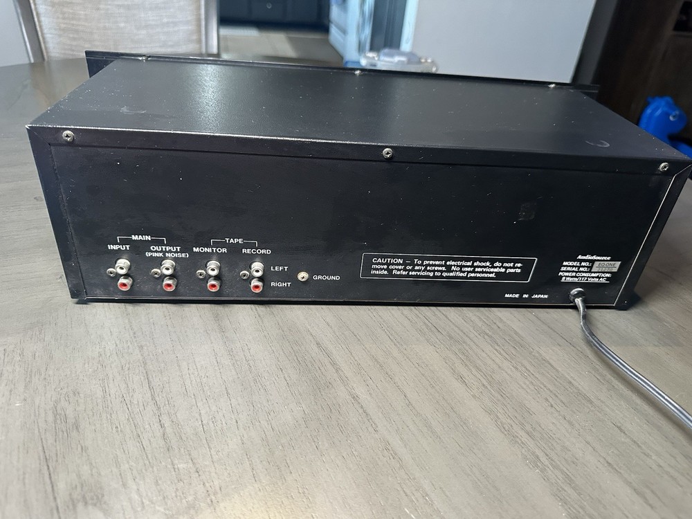 AUDIOSOURCE EQ-ONE EQUALIZER SPECTRUM ANALYZER & PINK NOISE GENERATOR