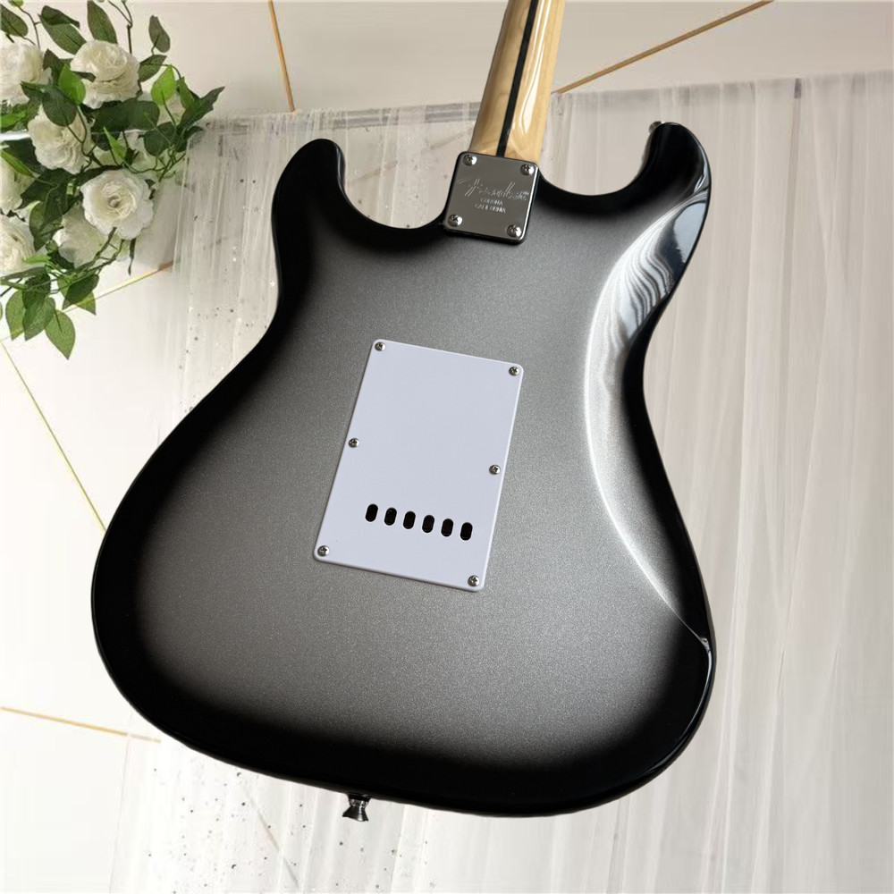 エレキギター、新品、カラーシルバー、送料無料、空輸、高品質、音質優美、6弦