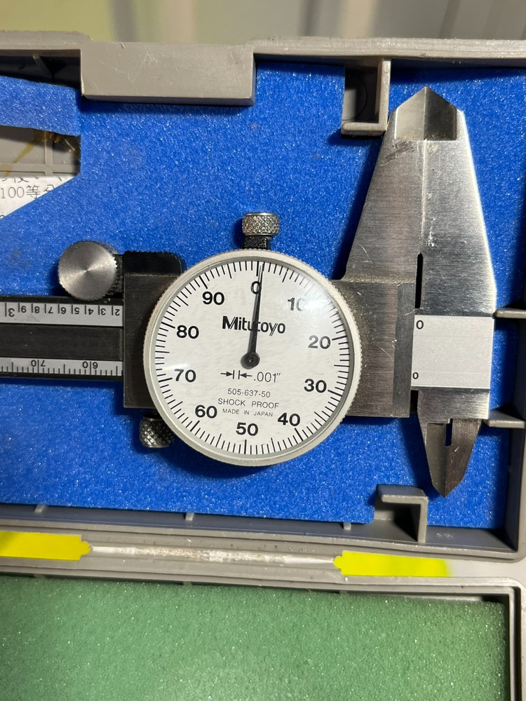 Mitutoyo 6" Dial Caliper Shock Proof Stainless Hardened w/ Case