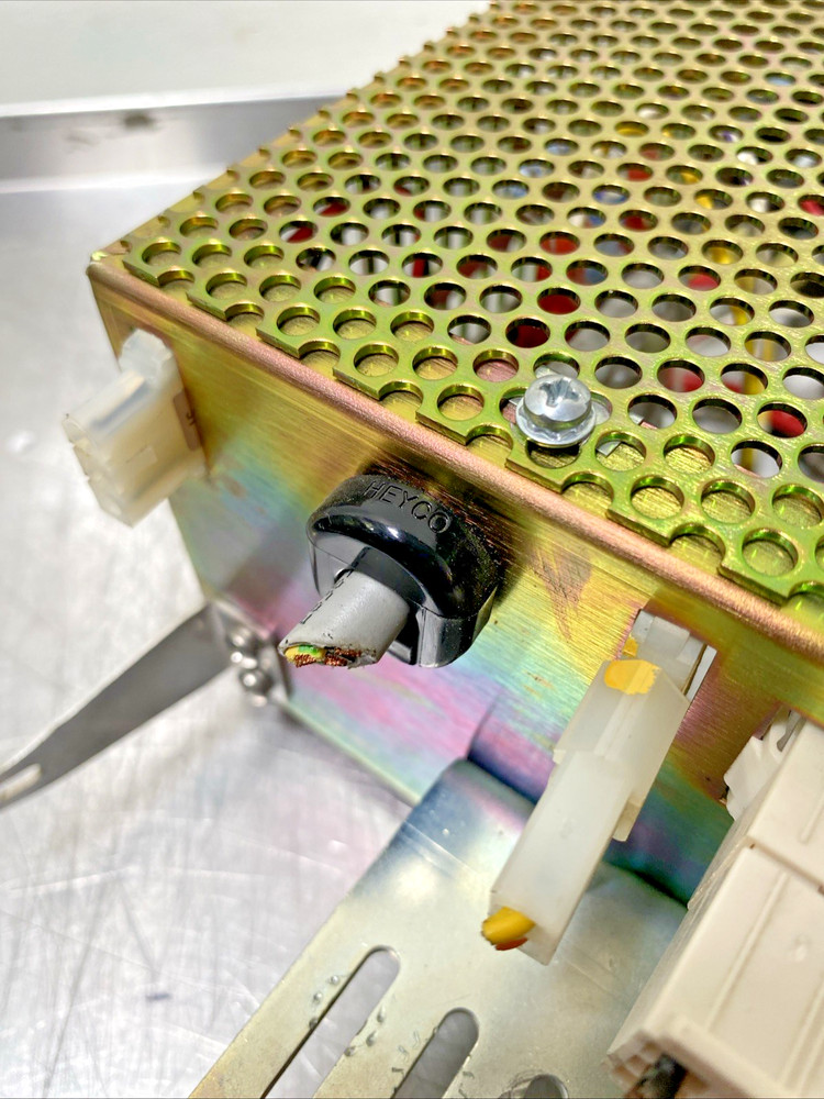 EDWARDS CTI-CRYOGENICS 8200 Compressor Controller Unit