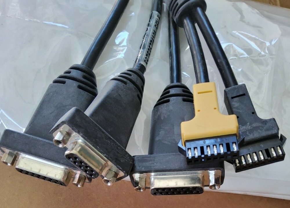 EF Johnson Programing Cable R597535774101 Rev. E