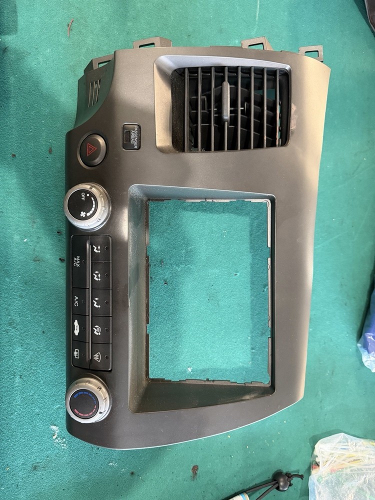 06-11 Civic Climate Control Bezel Climate Control Bezel