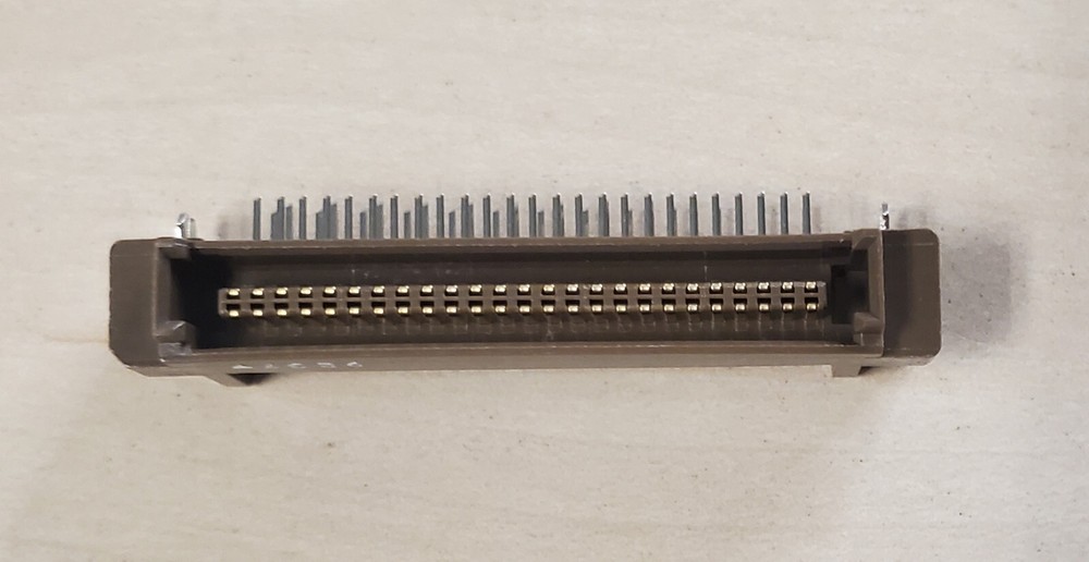 9237 Connector Brown