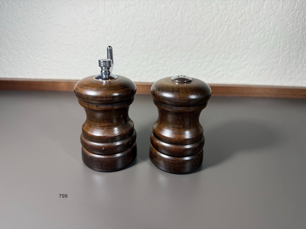 LEED Dark Walnut Salt And Pepper Grinder Set