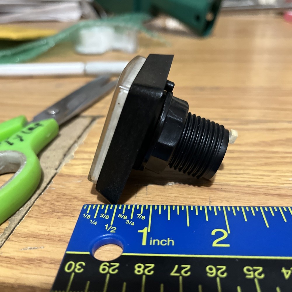 Play 5 Credits Button