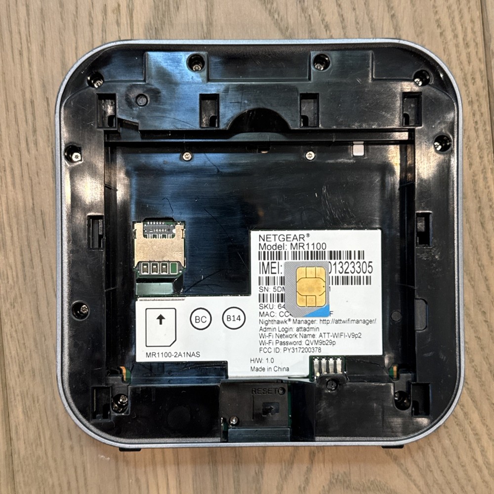 Netgear MR100