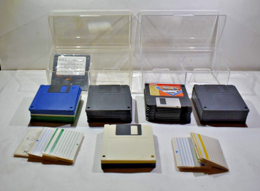 45 Diskettes 3.5" 1.44MB IBM formatted with 2 clear storage cases  H1