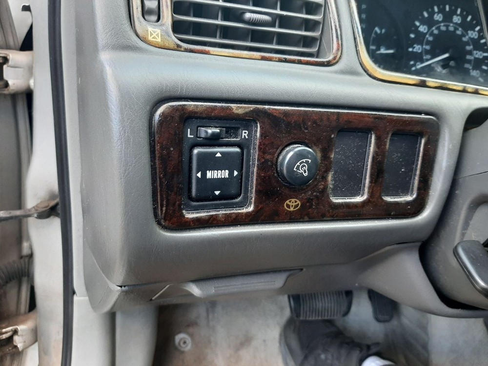 CAMRY 2001 High Mounted Stop Light 1024408