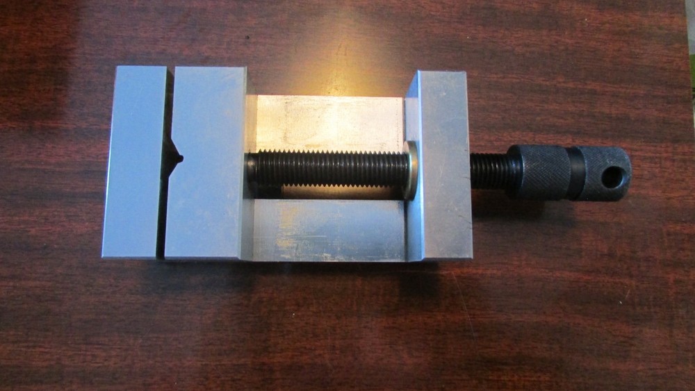 PRECISION TOOL MAKERS / MACHINESTS VISE, NEW IN BOX