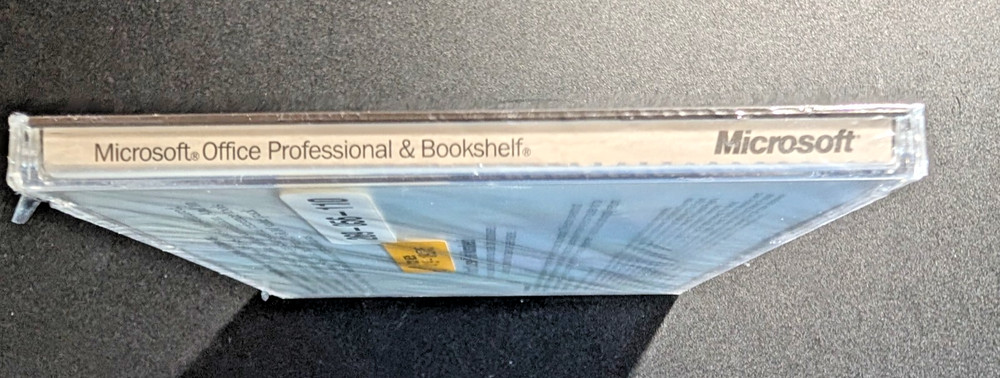 MS Office Professional & Bookshelf Windows 95 SEALED -2CD set
