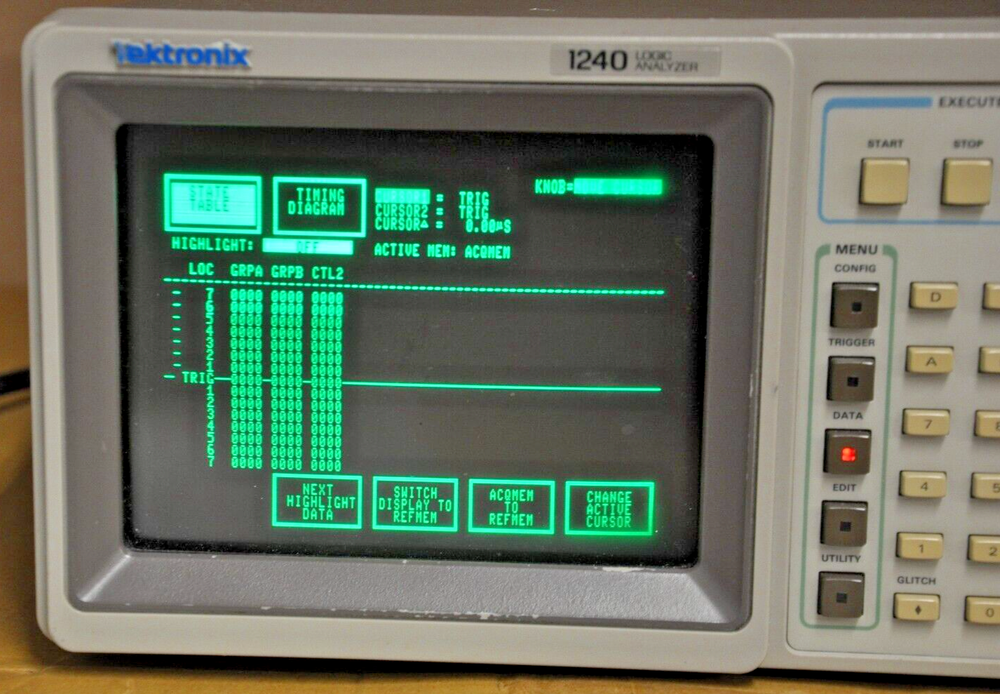 TEKTRONIX 1240 LOGIC ANALYZER FOR PARTS ONLY