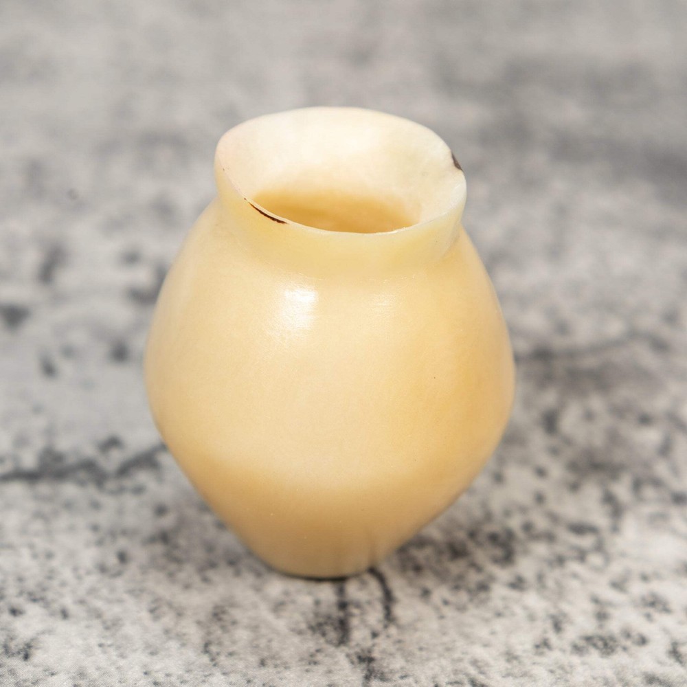 Simple White Vase Tagua Carving