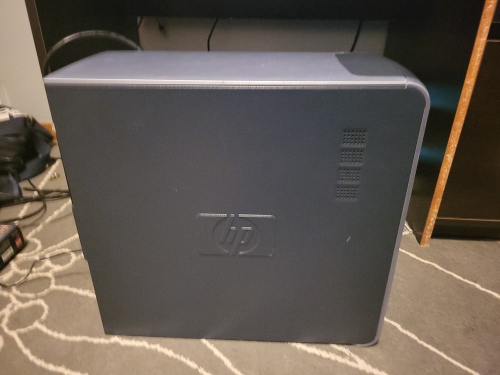 Microsoft PC/mac with Speaker And Cables.