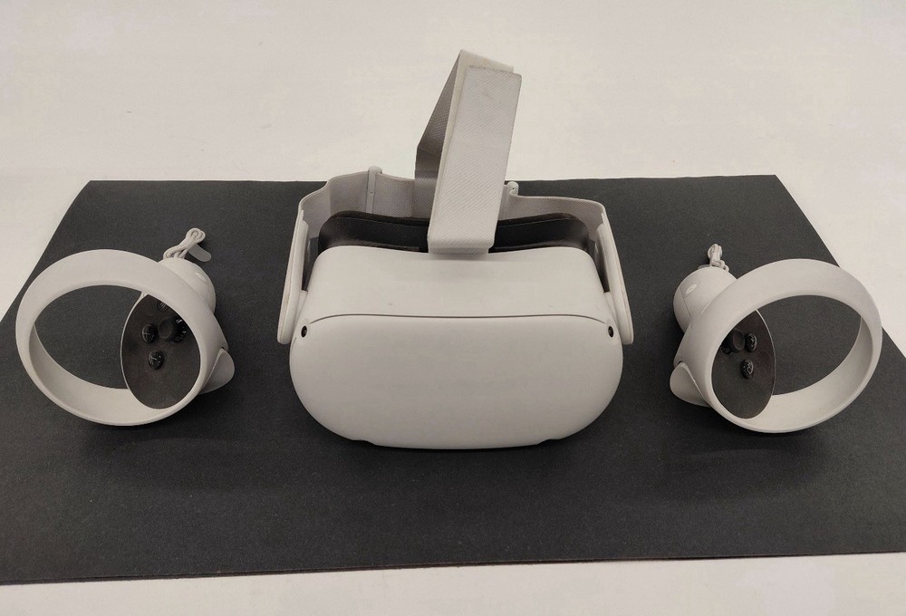 Meta Oculus Quest 2 Advanced All-In-One VR Headset w/ Controllers Tested