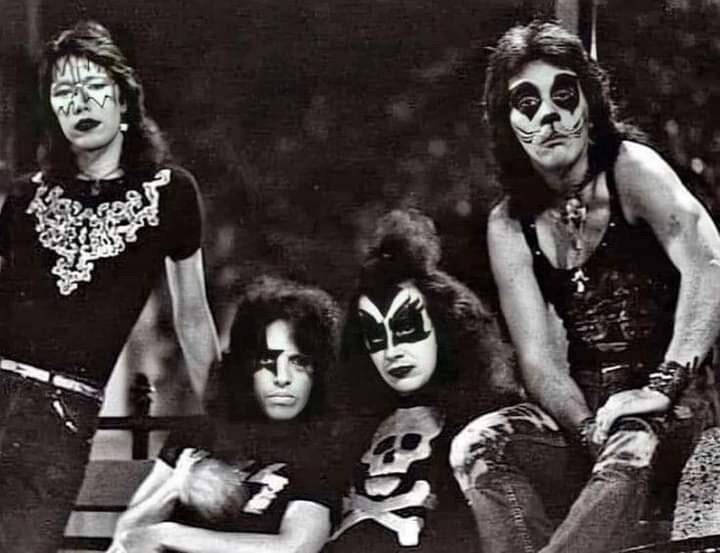8.5x11 Kiss Makeup 1974 Photo Before The Fame