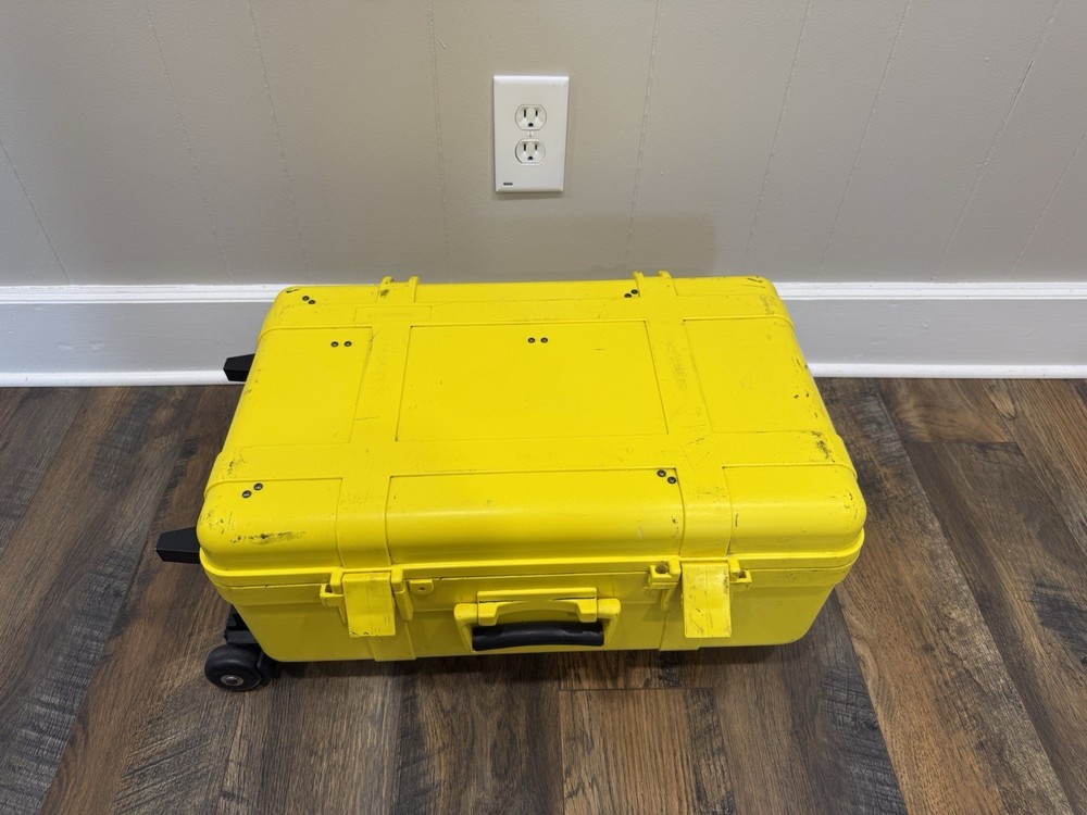 Laversab 6300 REV C RVSM Pitot Static Tester