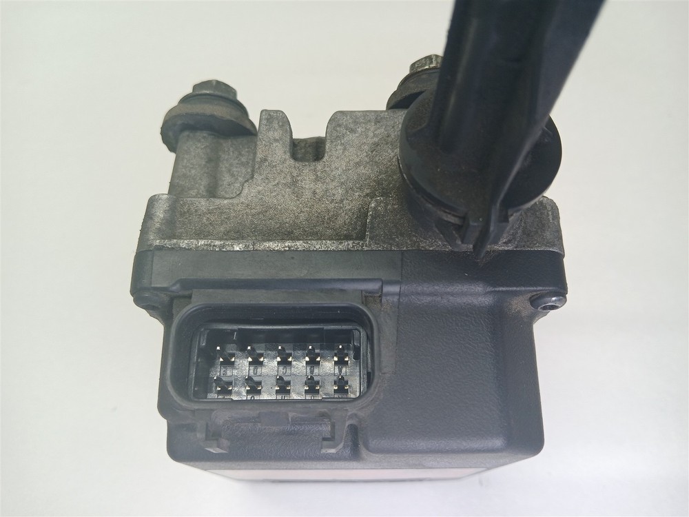Harley-Davidson 2004 CVO Electra Glide Cruise Control Module 70955-04