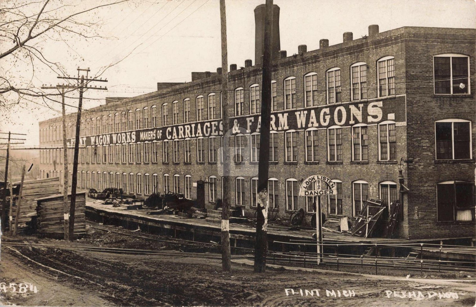 Railroad Flint Wagon Works, Flint MI Michigan 1911 RPPC Photo Postcard COPY