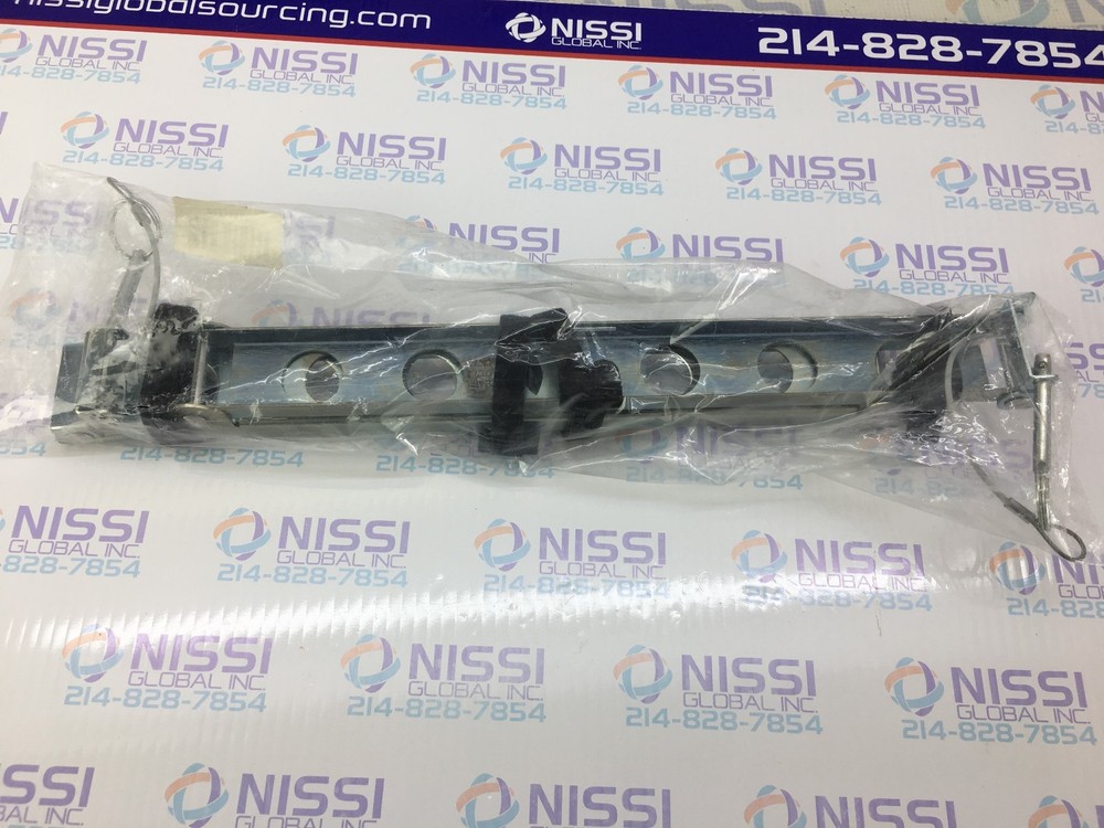 MCR-1017 Server Rail Equipment Bracket