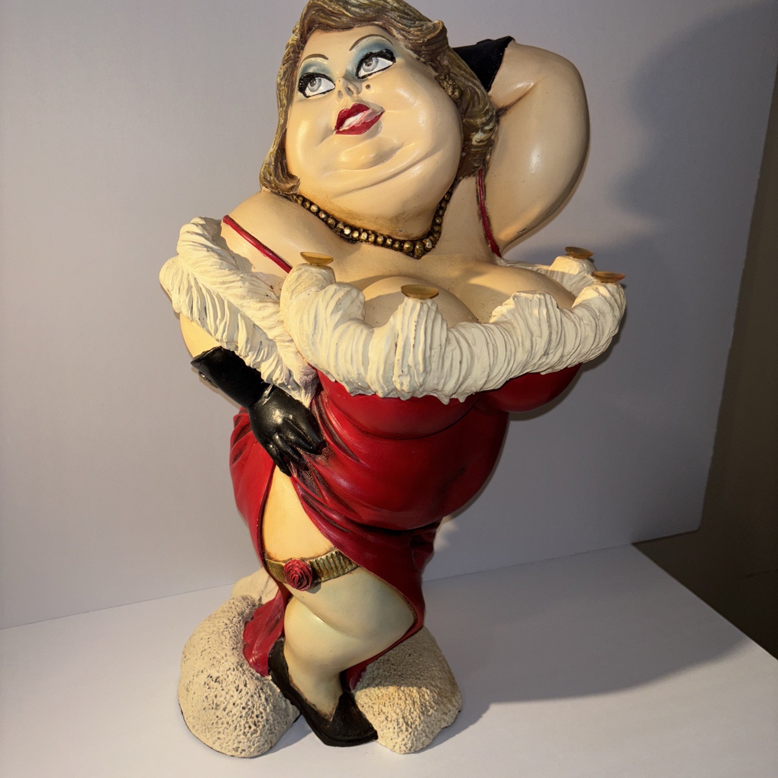 BUTLER BORDELLO LADY IN RED STATUE ROBUST GOSLING BIG BOOBS LARGE BIG FAT PLUMP