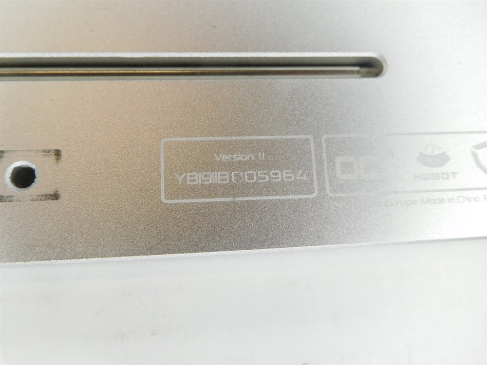 HWBOT OCTV Open Benchable Overclock Vertical Base Bench Version II (S8)