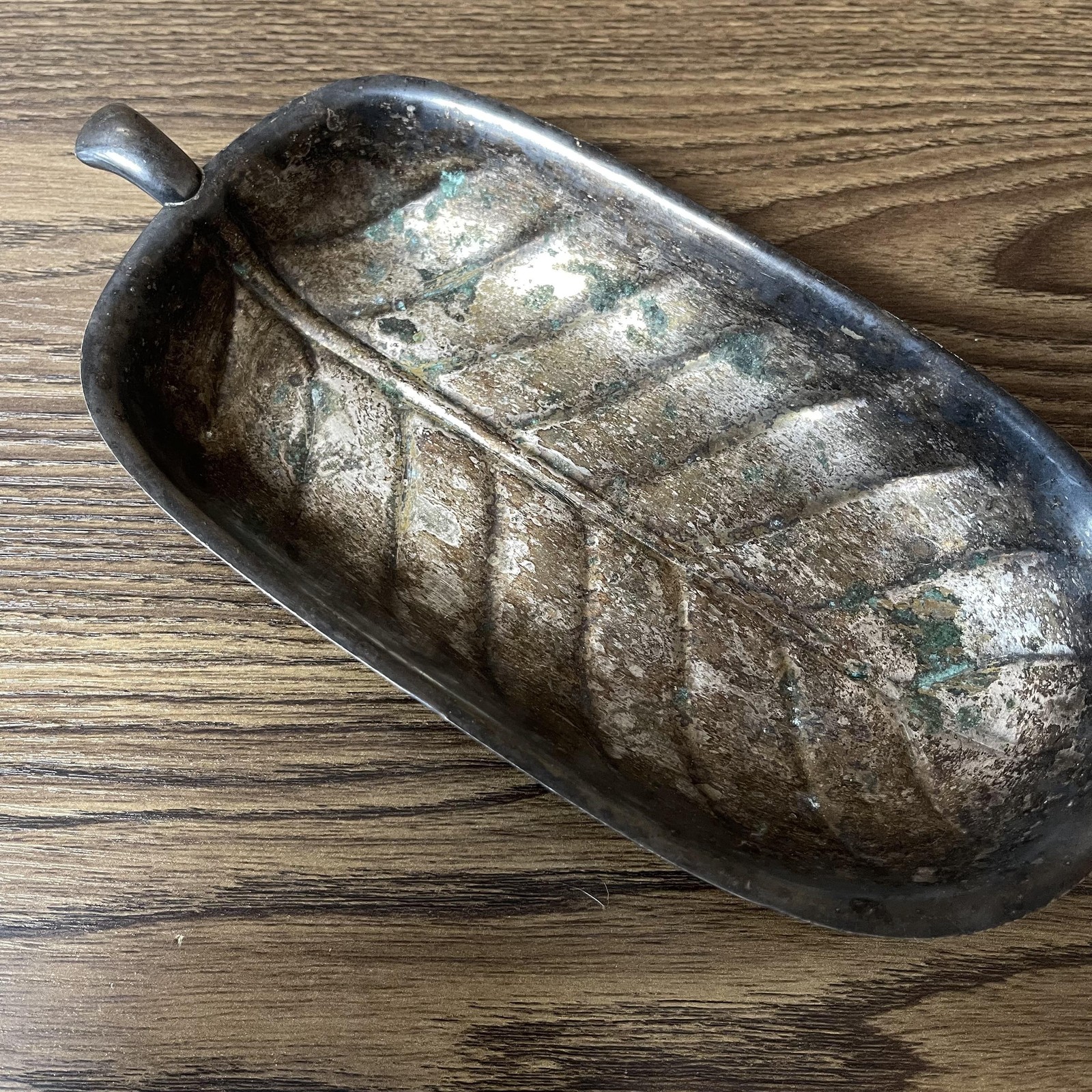 Vintage International Silver Co Leaf Tray Dish Silverplate Handle Candy Nut