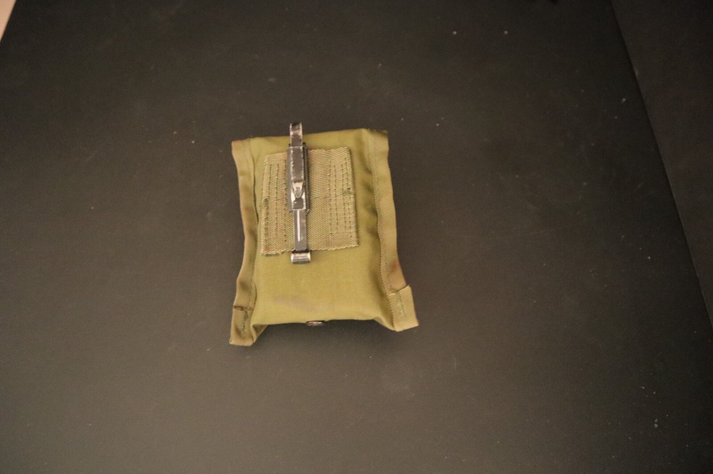 Vintage US Army web belt pouch