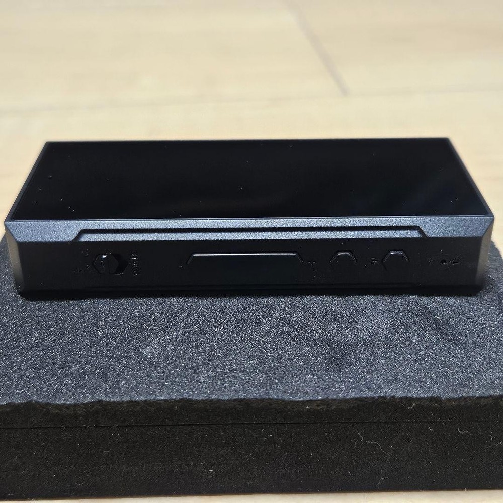 FiiO BTR7 Portable DAC Amp w/ Box All Function Tested Black