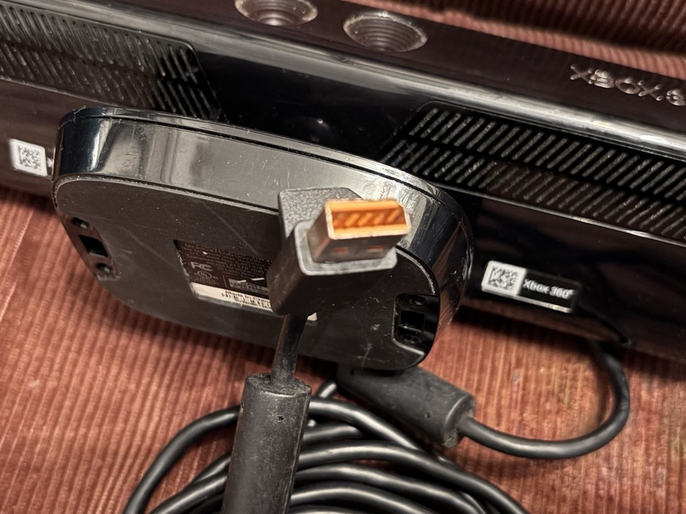 Microsoft Xbox 360 Kinect Sensor Bar Untested