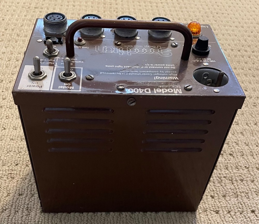 Speedotron Model D400 Photography Flash Power Supply Untested