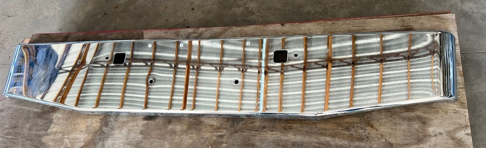Peterbilt 389 Front Bumper Oem