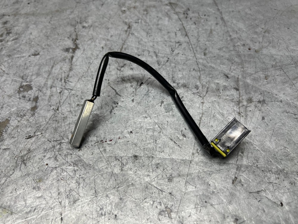 91-99 Mitsubishi 3000gt Stealth Heater Core Thermistor Sensor
