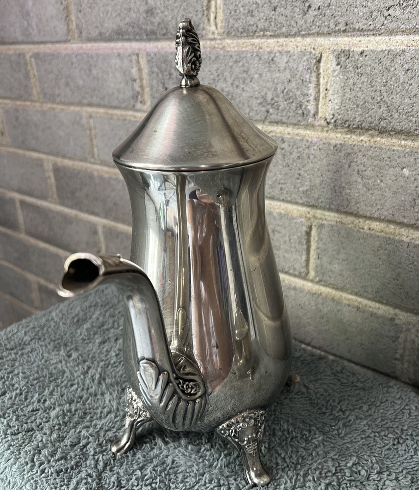 Oneida Silver Plate 2 Piece Teapot + Creamer