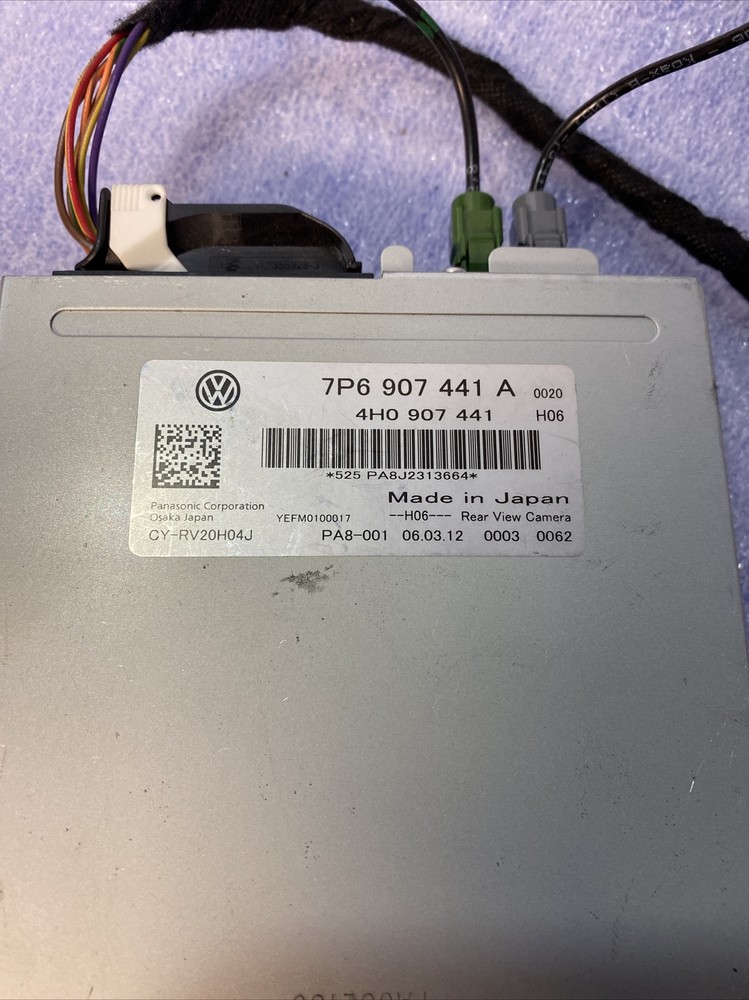 2011-2016 VW TOUAREG - REAR VIEW / Reverse Camera Control Module 7P6907441A