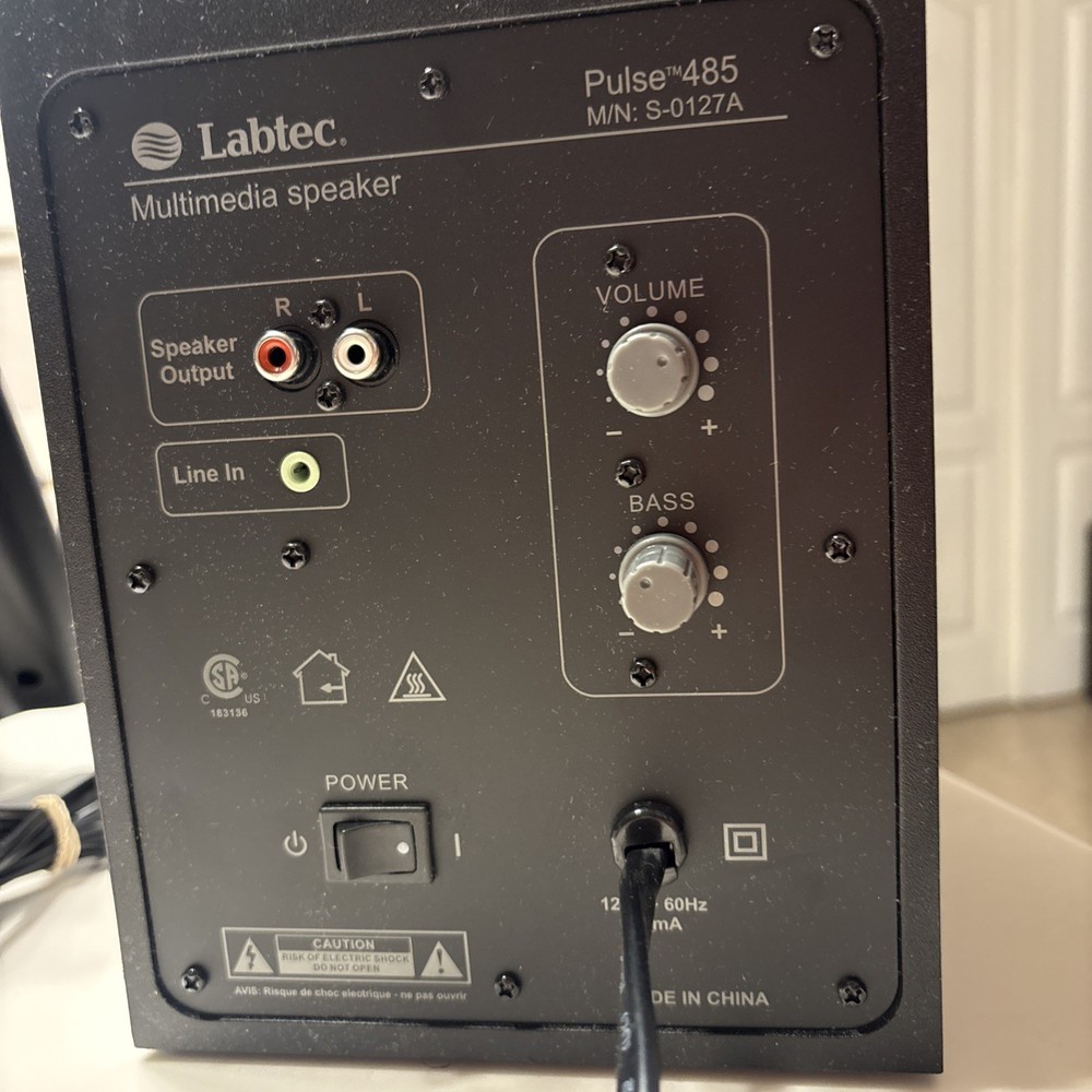 Labtec 3-PieceFlat Panel Multimedia Speaker System TESTED - Works GREAT!