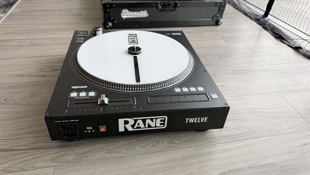RANE TWELVE 12-inch Motorized Turntable Controller with Black Label Odyssey Case