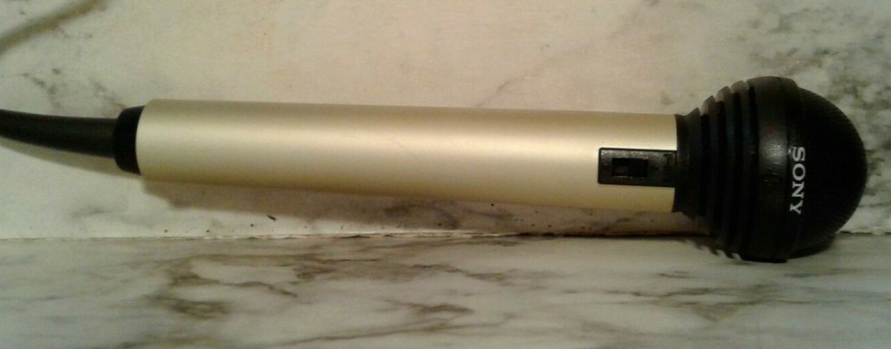 Vntg SONY DYNAMIC MIC MICROPHONE w/ Case & Stand