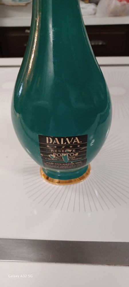 ANTIQUE EMPTY LIQUOR BOTTLE