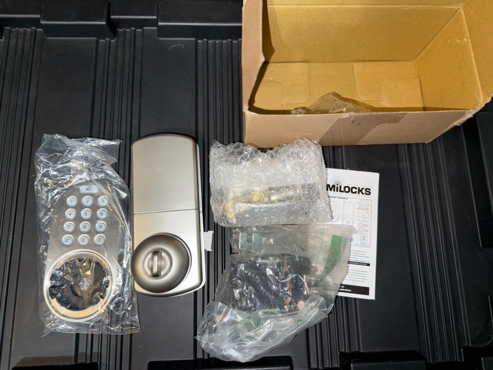 Keyless Entry Door Lock Keypad Deadbolt Front Door Electronic Code Lock Knob