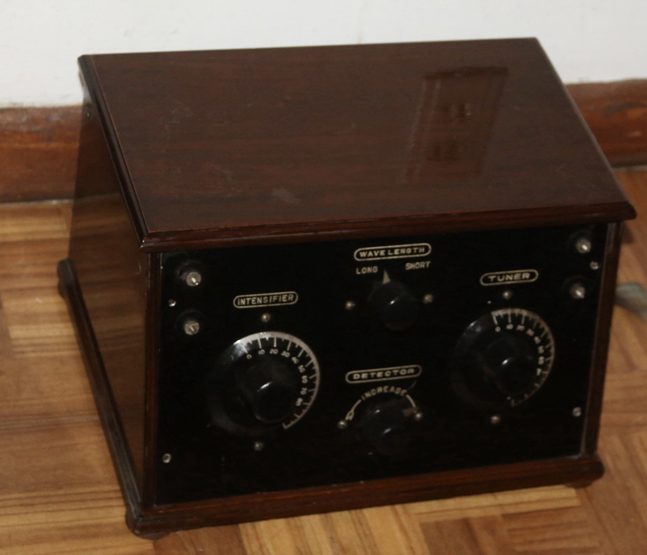 ANTIQUE 1922 TECO MODEL 1 KLITZEN S.F-16 SINGLE TUBE UV200 BATTERY RADIO - RARE