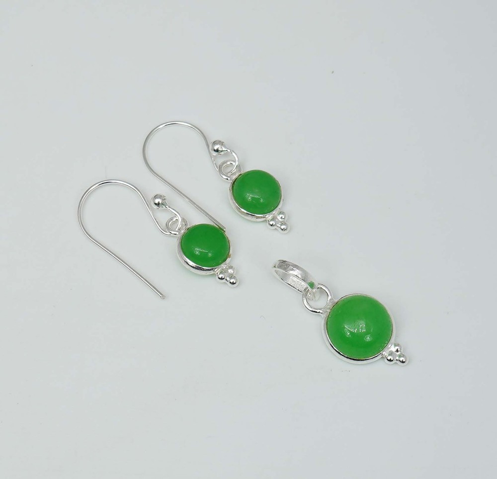 925 Solid Sterling Silver Green Jade Hook Earring Pendant Set