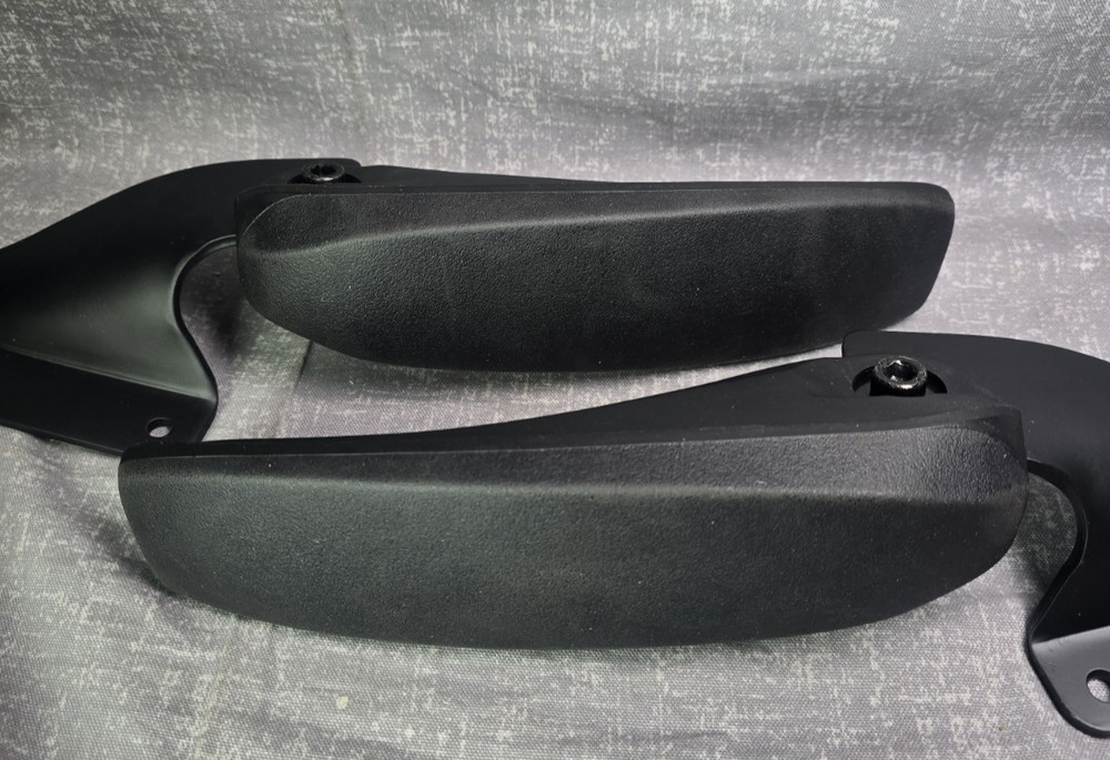 Armrest kit for Milsco XH 150 Seat