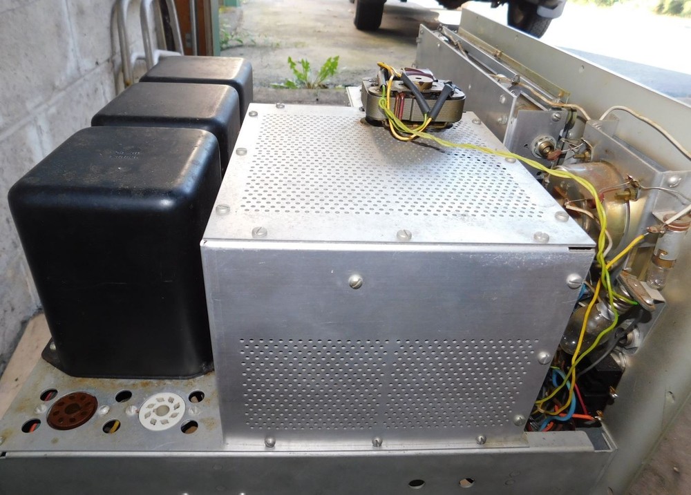 Heathkit "Apache" TX-1 Transmitter. Overall appearance is very good to excellent