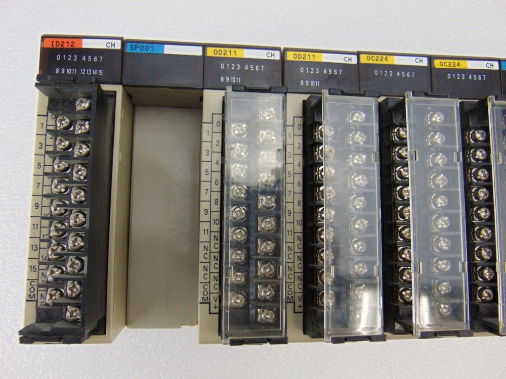 Omron Sysmac C200H Programmable Logic Controller *used working