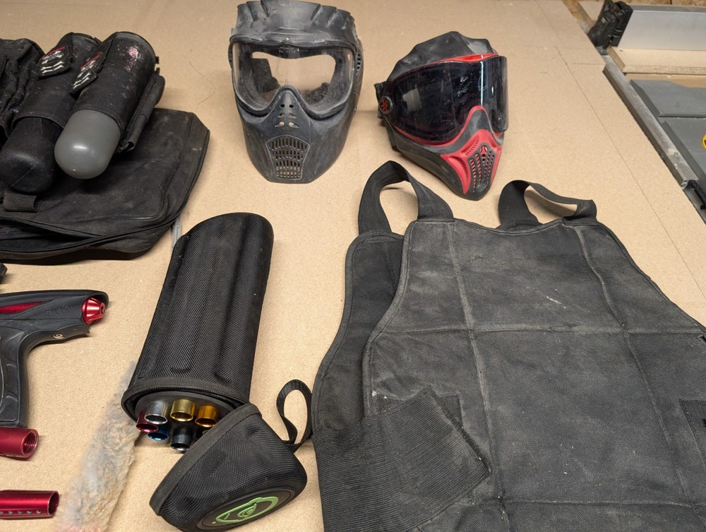 2 GOG Envy Paintball Marker Bundle With Accessories